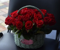 35 роз в корзине (цвет на выбор) 60см 35 роз в корзине (цвет на выбор) 60см
