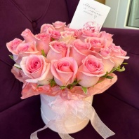 Композиция из 19 роз 40-50см.2 сорта Композиция из 19 роз 40-50см.2 сорта
