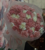 Нежный букет из 51 диантуса, возможны другие цветовые сочетания