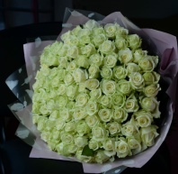 101 белая роза Аваланж 40-50см, 2сорт. Упаковка оплачивается отдельно 101 белая роза Аваланж 40-50см, 2сорт. Упаковка оплачивается отдельно