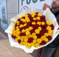 101 роза 40-50см.2сорт. Упаковка оплачивается отдельно. Мирна и Пенни Лейн 101 роза 40-50см.2сорт. Упаковка оплачивается отдельно. Мирна и Пенни Лейн