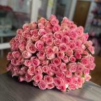 101 роза, сорт Бэби Лав 40-50см, 2сорт Упаковка оплачивается отдельно 101 роза, сорт Бэби Лав 40-50см, 2сорт Упаковка оплачивается отдельно