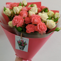 Букет из 13 веток кустовой розы, 60см. Цвета на выбор Букет из 13 веток кустовой розы, 60см. Цвета на выбор